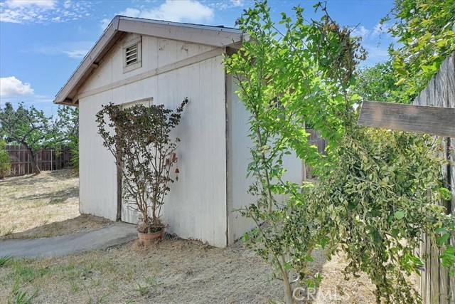 1712 Cattail Drive, Marysville CA: https://media.crmls.org/medias/a5e8fc9f-75dc-47a8-b33c-19406963d5d4.jpg