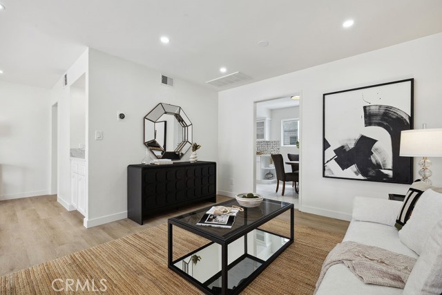 6101 Fulton Avenue, Van Nuys CA: https://media.crmls.org/medias/a5e9b9a2-d65b-4dee-8644-74e89fdc719f.jpg