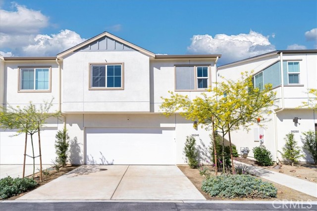 35246 Blossom, Fallbrook CA: https://media.crmls.org/medias/a5ea4048-9318-478d-8ccf-5b96b4fb757e.jpg