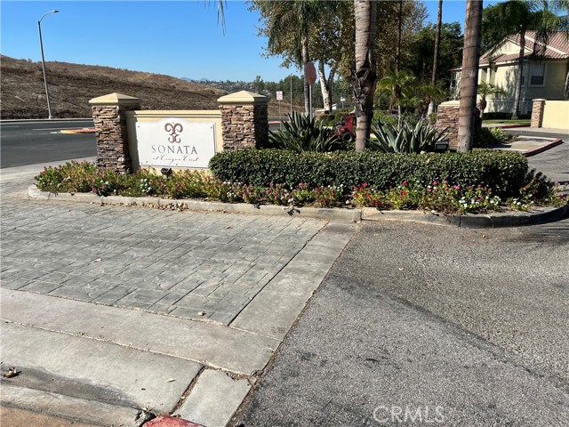Detail Gallery Image 2 of 19 For 375 Central Ave #113,  Riverside,  CA 92507 - 3 Beds | 2 Baths