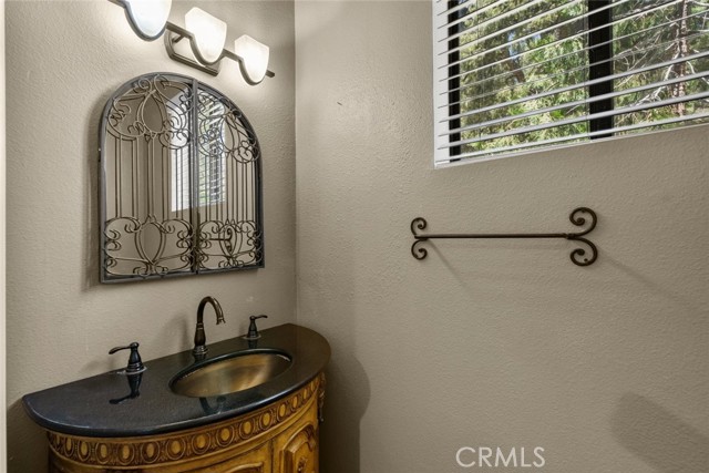 Detail Gallery Image 22 of 75 For 2405 Cedarwood Dr, –,  CA 93222 - 5 Beds | 4/1 Baths