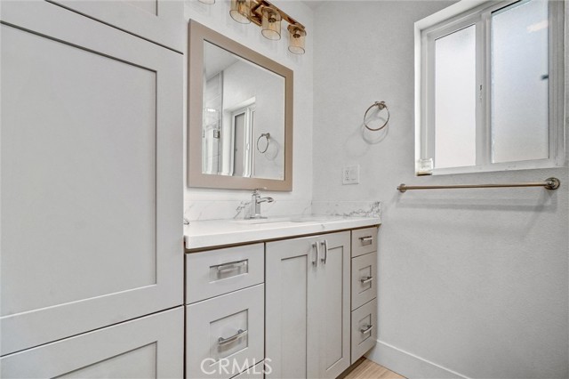 2321 Locust Avenue, Long Beach CA: https://media.crmls.org/medias/a5eb921c-c405-411d-a1fb-21c7ec7bf928.jpg