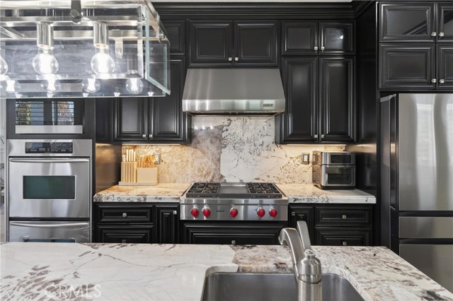 Detail Gallery Image 16 of 44 For 2634 Old Windmill Ct, Riverside,  CA 92503 - 5 Beds | 4/1 Baths