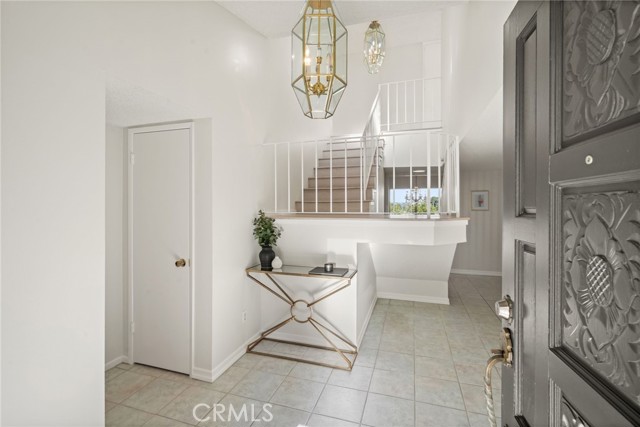 Detail Gallery Image 4 of 64 For 5932 Ellenview Ave, Woodland Hills,  CA 91367 - 5 Beds | 4 Baths