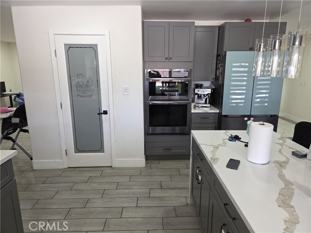 Detail Gallery Image 6 of 11 For 17314 Aspen St, Hesperia,  CA 92345 - 4 Beds | 2/1 Baths