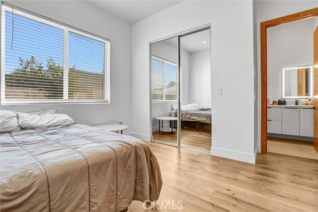 Detail Gallery Image 14 of 17 For 6904 Corbin Ave, Reseda,  CA 91335 - 2 Beds | 2 Baths