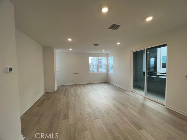 Detail Gallery Image 11 of 53 For 4490 S Bryant Paseo, Ontario,  CA 91762 - 4 Beds | 3/1 Baths