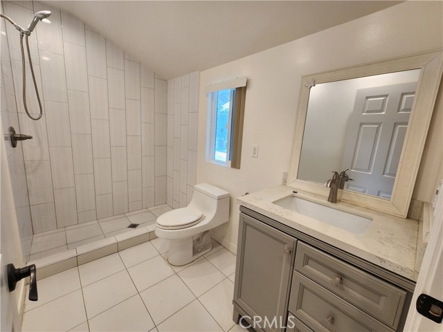 Detail Gallery Image 28 of 43 For 9462 Givens, Northridge,  CA 91325 - 4 Beds | 5 Baths