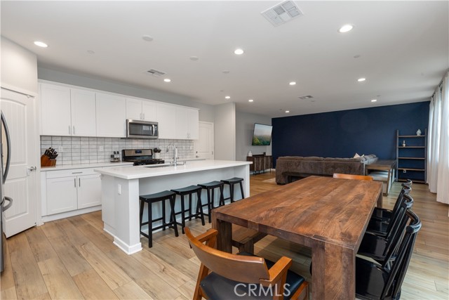Detail Gallery Image 10 of 31 For 24944 Fortress Ct, Moreno Valley,  CA 92553 - 4 Beds | 2/1 Baths