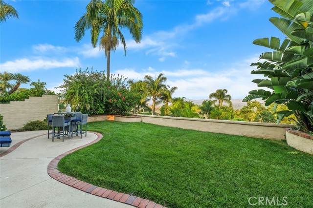 29522 Seriana, Laguna Niguel CA: https://media.crmls.org/medias/a5ee23af-70f1-48de-8bd4-f0433a0f1703.jpg