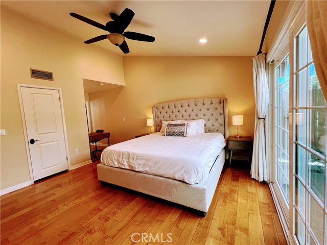 5309 Lockhurst Drive, Woodland Hills CA: https://media.crmls.org/medias/a5eeaafc-40e6-42ff-9078-0279c765f82e.jpg