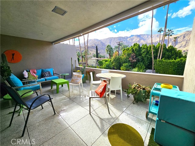 Detail Gallery Image 32 of 38 For 197 W via Lola #17,  Palm Springs,  CA 92262 - 2 Beds | 2 Baths