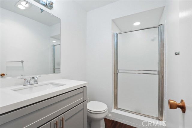 Detail Gallery Image 11 of 21 For 1187 E 3rd St #111,  Long Beach,  CA 90802 - 2 Beds | 2 Baths