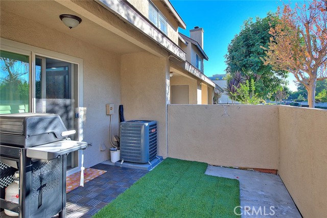 Detail Gallery Image 40 of 65 For 12415 Imperial #41,  Norwalk,  CA 90650 - 2 Beds | 2/1 Baths