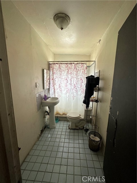 10726 Juniper Street, Los Angeles, CA, 90059 10726 Juniper Street, Los Angeles, CA, 90059
