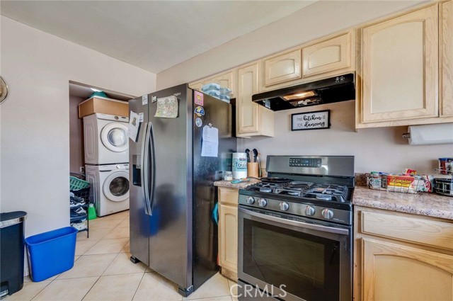 418 W Los Angeles Avenue, Montebello CA: https://media.crmls.org/medias/a5f05608-1b82-43de-9ff1-beccb8e63e44.jpg