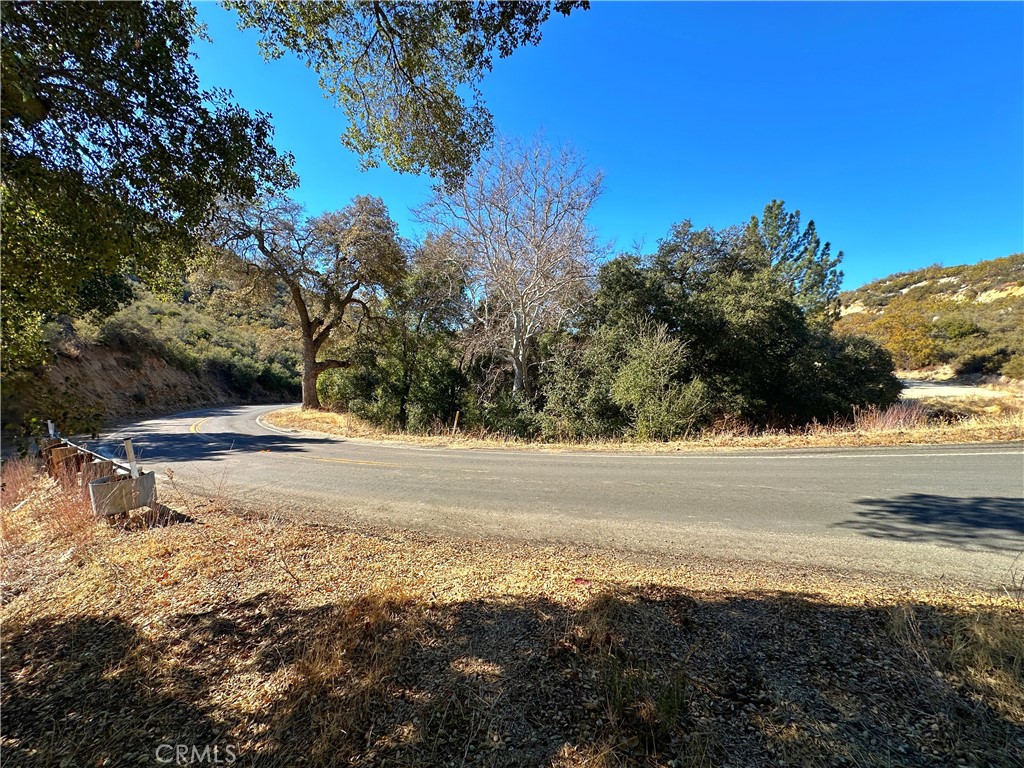 https://media.crmls.org/medias/a5f08092-de7b-44dc-8a7a-2968970504f4.jpg?preset=X-Large