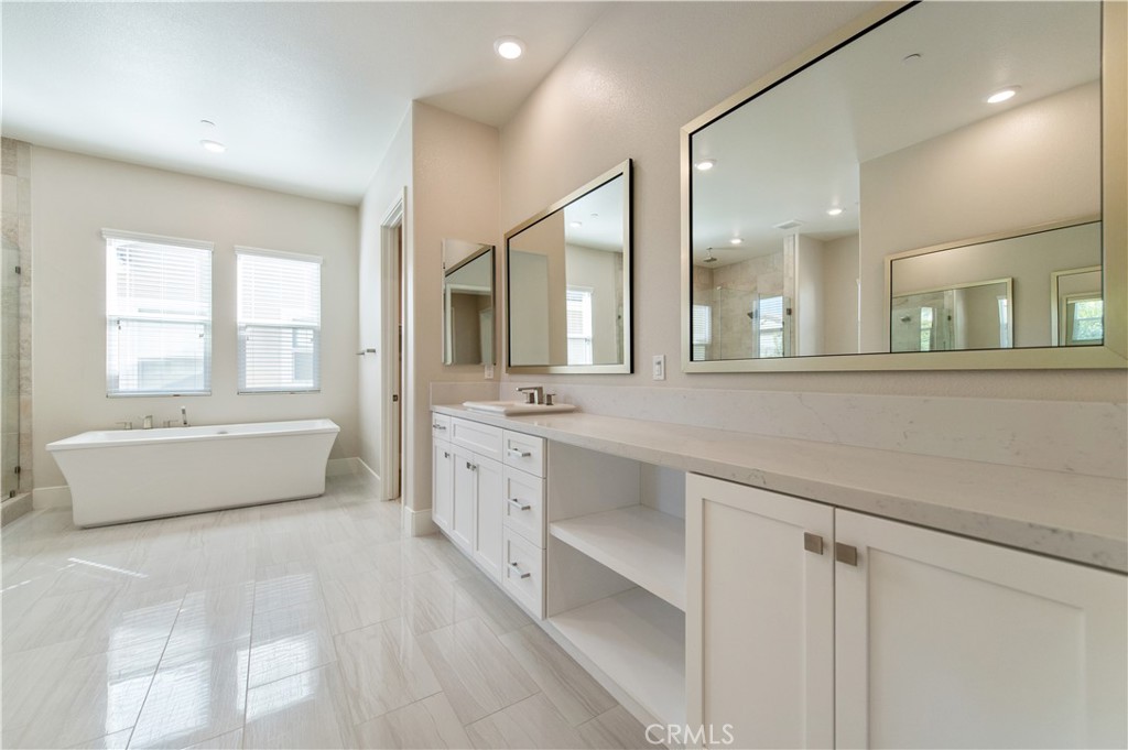 MLS #OC26151470 image #23