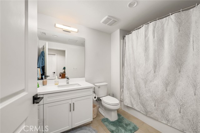 Detail Gallery Image 22 of 37 For 220 Buena Vida Dr #301,  Brea,  CA 92823 - 3 Beds | 2 Baths