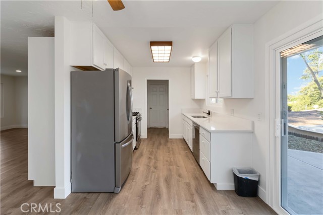 2453 Los Feliz, Thousand Oaks CA: https://media.crmls.org/medias/a5f2ef77-dc99-47ba-b1b5-ec5a955c33e9.jpg