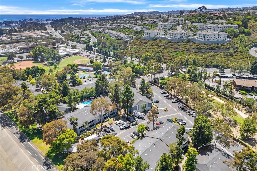https://media.crmls.org/medias/a5f31657-4b50-4daa-a559-a8f339959766.jpg?preset=X-Large