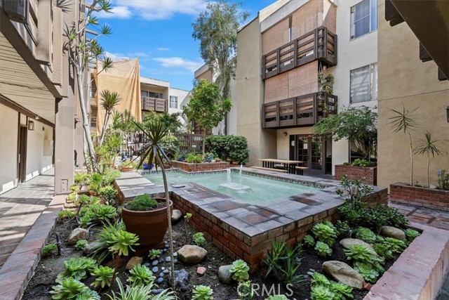 Detail Gallery Image 8 of 34 For 320 S Ardmore #233,  Los Angeles,  CA 90020 - 1 Beds | 1 Baths