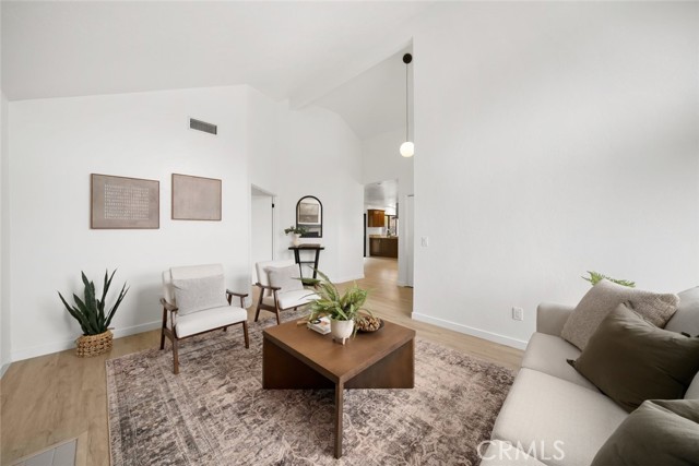 Detail Gallery Image 5 of 30 For 928 Austin Court, Paso Robles,  CA 93446 - 3 Beds | 2 Baths