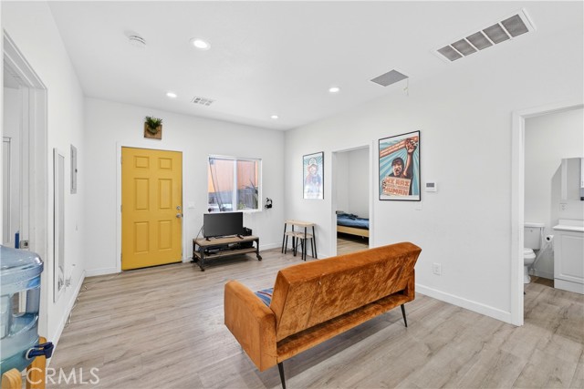 Detail Gallery Image 30 of 47 For 614 N Shelton, Santa Ana,  CA 92703 - 5 Beds | 2 Baths