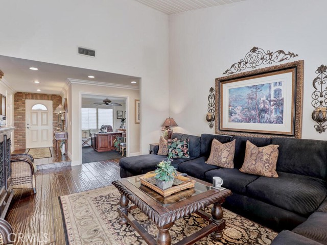 25322 Romera Place, Lake Forest CA: https://media.crmls.org/medias/a5f51de6-af05-4753-a4e6-1befe8fc3db0.jpg