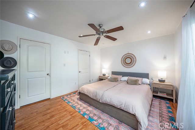 Detail Gallery Image 15 of 31 For 4805 E Colorado, Long Beach,  CA 90814 - 3 Beds | 3 Baths