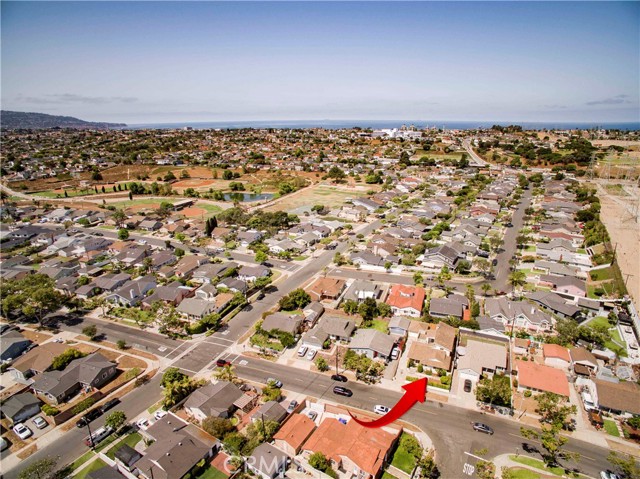19205 Entradero Avenue, Torrance CA: https://media.crmls.org/medias/a5f66b6a-a6f7-42f7-bb64-7f7bcd59dcad.jpg