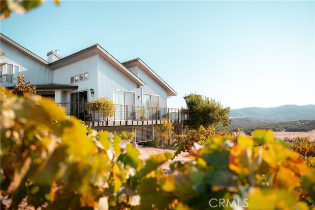 7110 Drake Road, Paso Robles CA: https://media.crmls.org/medias/a5f66f7e-c7e4-498f-92ee-b7df08a6545f.jpg