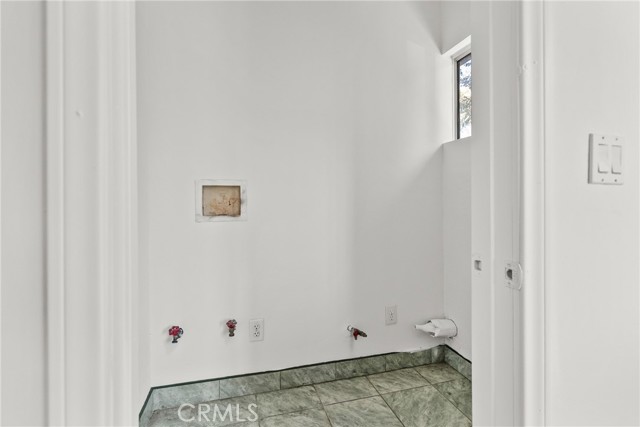 Detail Gallery Image 22 of 58 For 12924 Sproule, Sylmar,  CA 91342 - 4 Beds | 3 Baths