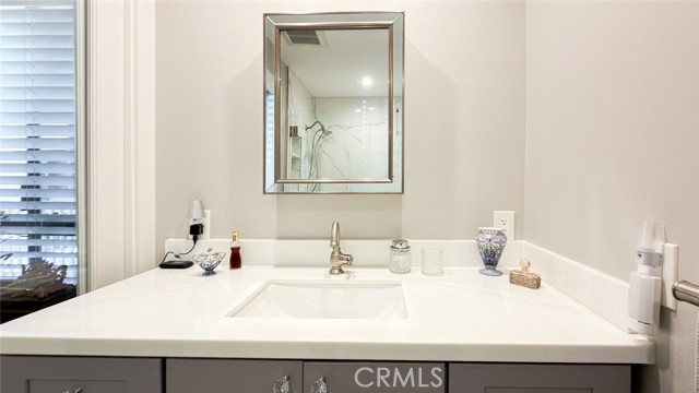 Detail Gallery Image 23 of 45 For 5201 Marina Pacifica S, Long Beach,  CA 90803 - 2 Beds | 2/1 Baths