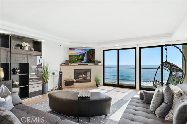 Detail Gallery Image 7 of 66 For 410 Corto Ln #E,  San Clemente,  CA 92672 - 2 Beds | 3 Baths