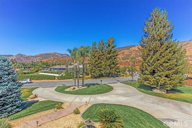 35225 Crystal Street, Yucaipa CA: https://media.crmls.org/medias/a5f8b79c-5040-4234-863d-1519533c0a0a.jpg