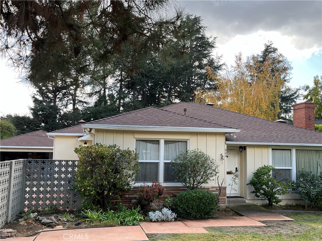 604 De Nova Street