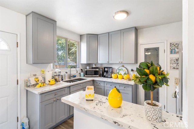 4026 Daines Drive, Arcadia CA: https://media.crmls.org/medias/a5f95c2f-c64e-4413-8c88-a093ab0d062c.jpg