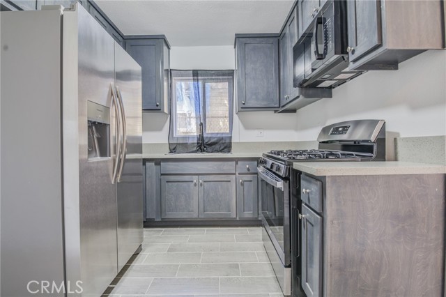 1962 E 114th Street, Los Angeles CA: https://media.crmls.org/medias/a5f97139-e7db-4632-8c66-927f5872e8e8.jpg