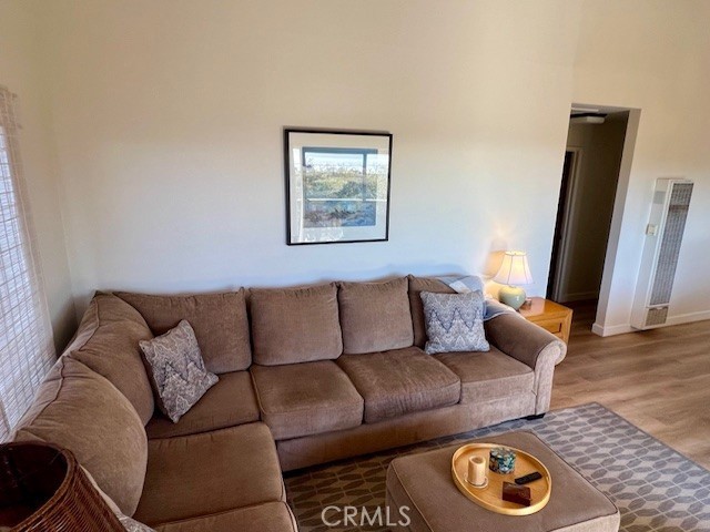 Detail Gallery Image 12 of 44 For 1950 Oxford Ave, Cambria,  CA 93428 - 3 Beds | 2 Baths