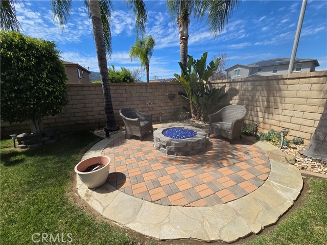 Detail Gallery Image 34 of 37 For 3250 Quartz Cir, Corona,  CA 92882 - 5 Beds | 3/1 Baths