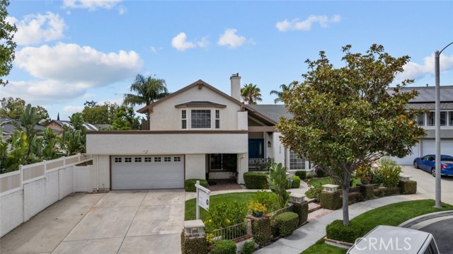 2339 Amberly Place photo 2