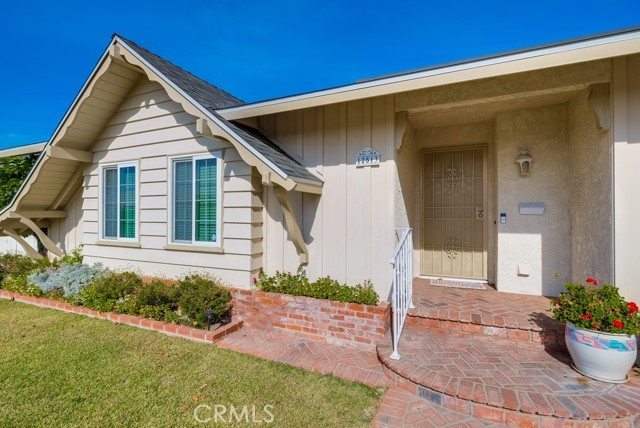 Detail Gallery Image 3 of 48 For 12513 Gradwell St, Lakewood,  CA 90715 - 3 Beds | 2 Baths