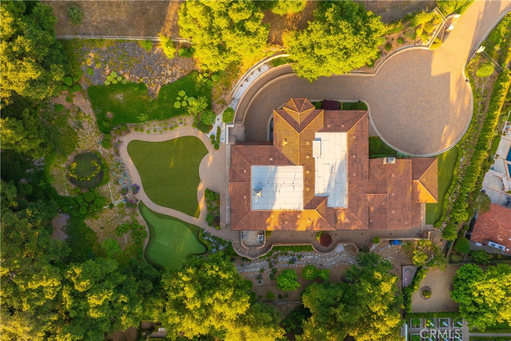 https://media.crmls.org/medias/a5fbe8c5-9120-482f-ad8e-ba0da99f728b.jpg?preset=X-Large