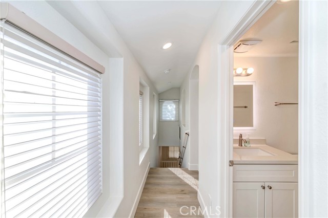 58 Paisley Place, Irvine CA: https://media.crmls.org/medias/a5fc4d04-9f2a-43ad-b9a7-745eea399a9c.jpg