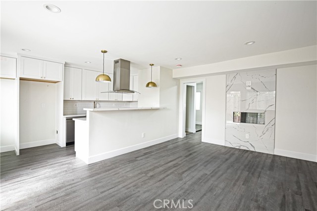 1141 E Broadway, Long Beach CA: https://media.crmls.org/medias/a5fc72fe-179e-459c-ac1b-3f9451245ebc.jpg