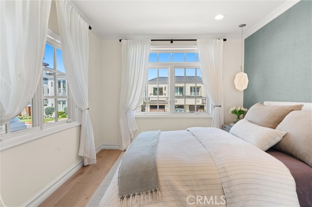 302 Carnation Avenue, Corona del Mar CA: https://media.crmls.org/medias/a5fd1b75-3556-42b6-a1df-d5ac423116c5.jpg