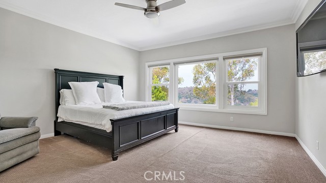 33 Segada, Rancho Santa Margarita CA: https://media.crmls.org/medias/a5fd6317-ee1e-4d16-b6d5-334d9ef64478.jpg