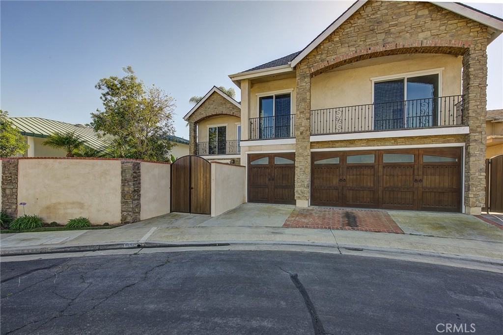 6692 Gate Hill Circle