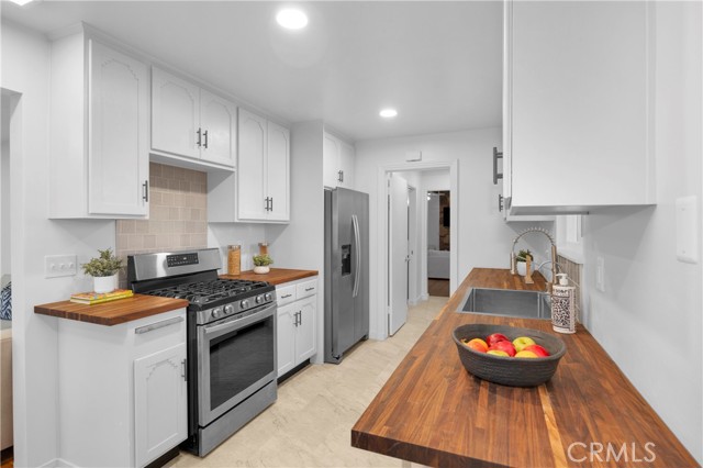 Detail Gallery Image 18 of 65 For 3691 Cortner, Long Beach,  CA 90808 - 3 Beds | 2 Baths